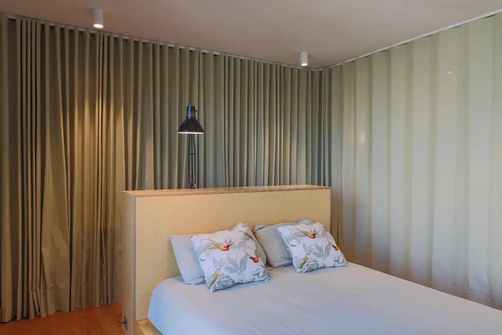 Habitación de Piso de alquiler en L'Hospitalet de Llobregat con Aire acondicionado, Calefacción y Parquet