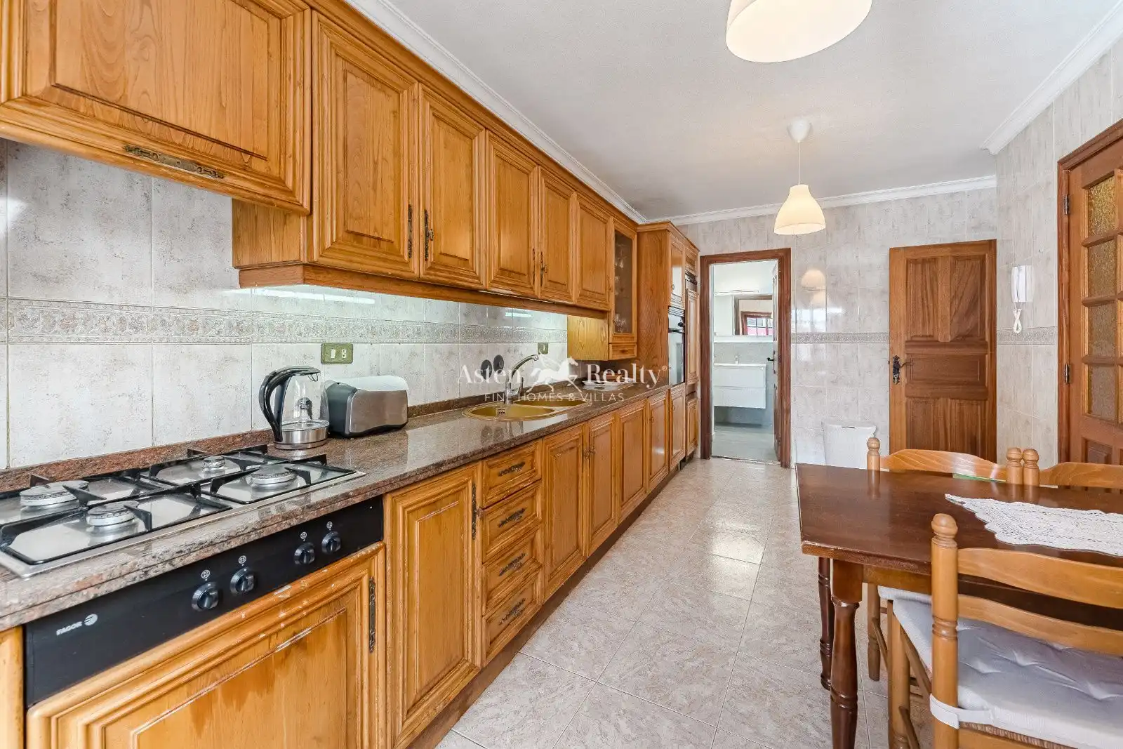 Cocina de Local en venta en Guía de Isora con Amueblado