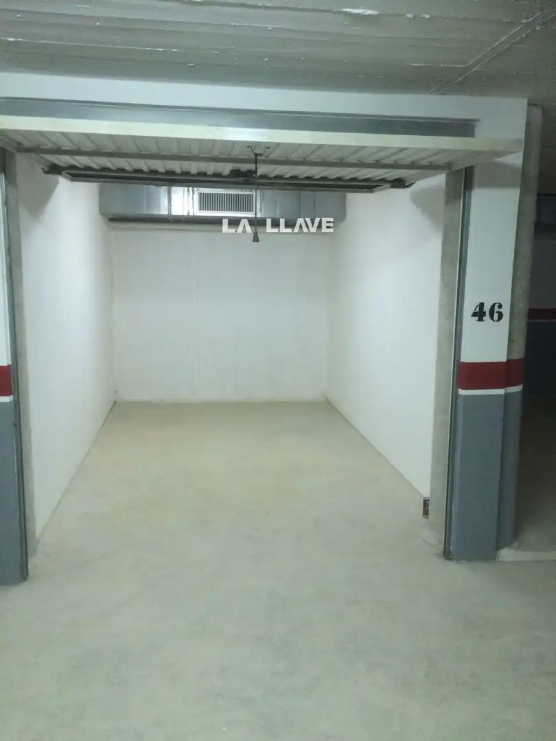 Einzelparkplatz mit Aufzug zum Verkauf in Centre, imagen 3