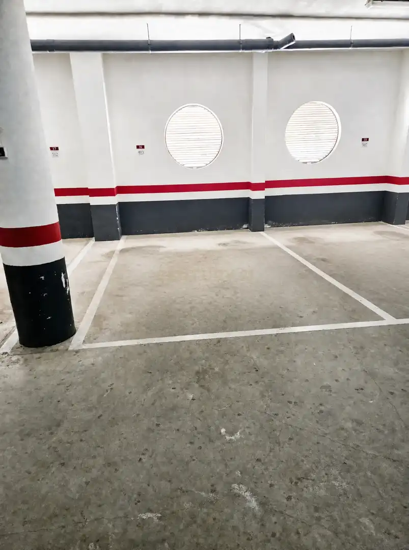 Parking de Piso en venta en Málaga con Aire acondicionado, Jardín privado y Trastero