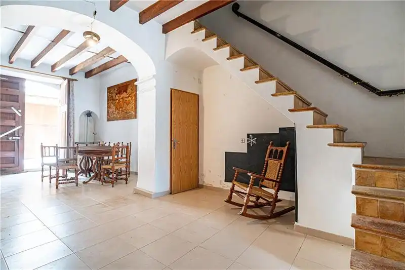Haus oder Chalet zum Verkauf in Llucmajor mit Privatgarten, Terrasse und Möbliert