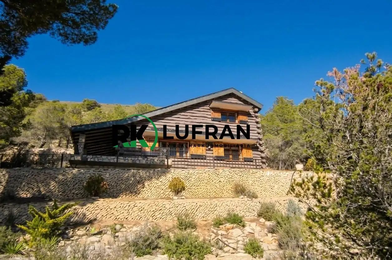 House for sale in Jijona / Xixona