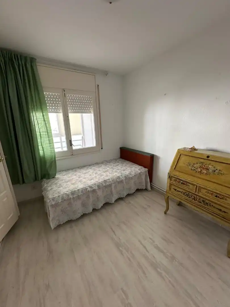 Habitación de Piso en venta en Roses con Calefacción, Terraza y Horno