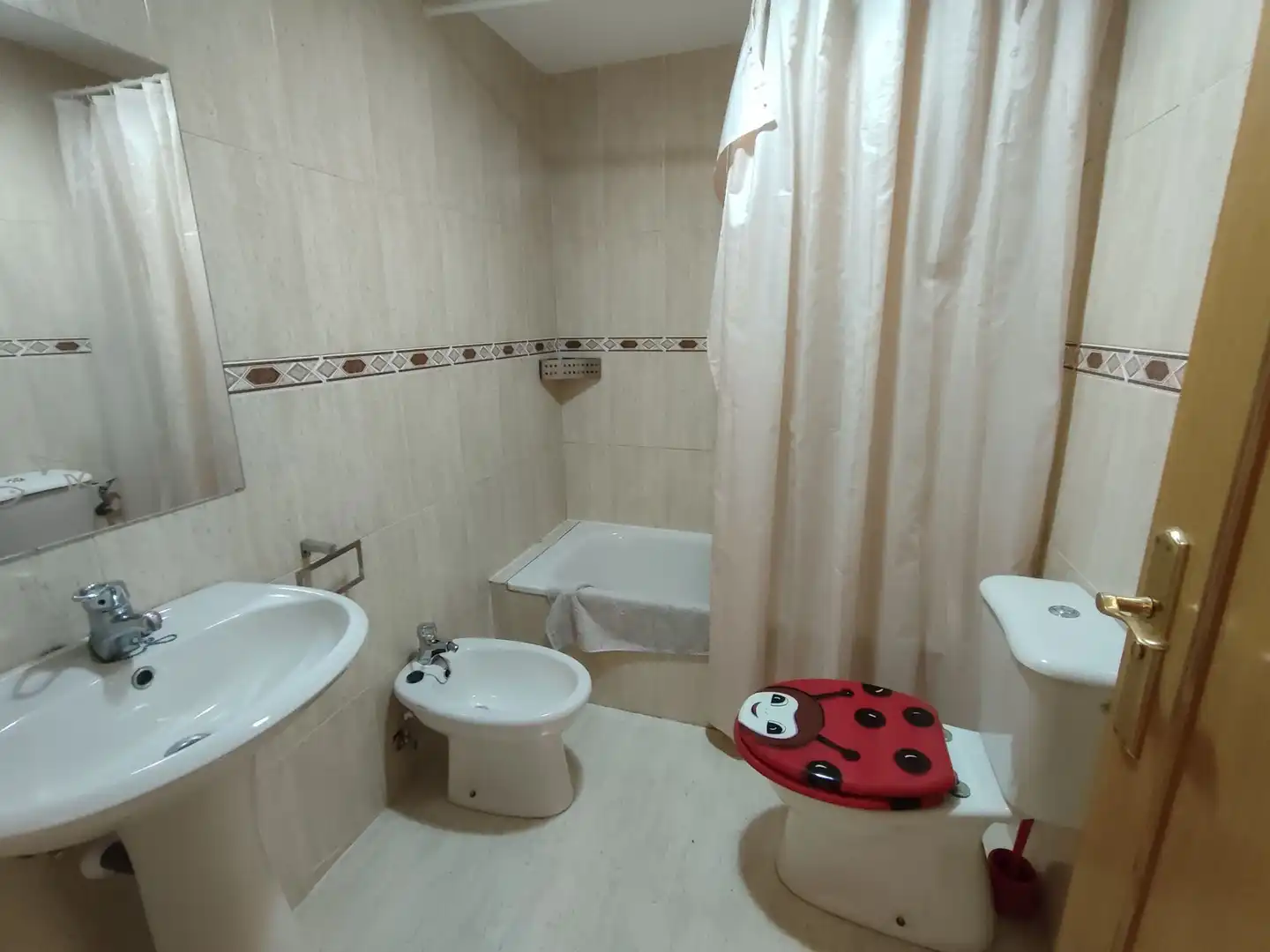 Bathroom of Houses for sale in Ugena  with Air Conditioner, Heating and Private garden