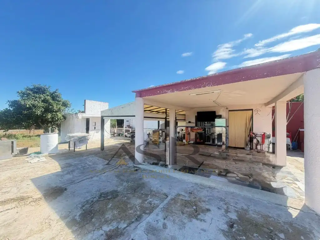 Exterior view of Houses for sale in Urbanitzacions i Pedanies Nord