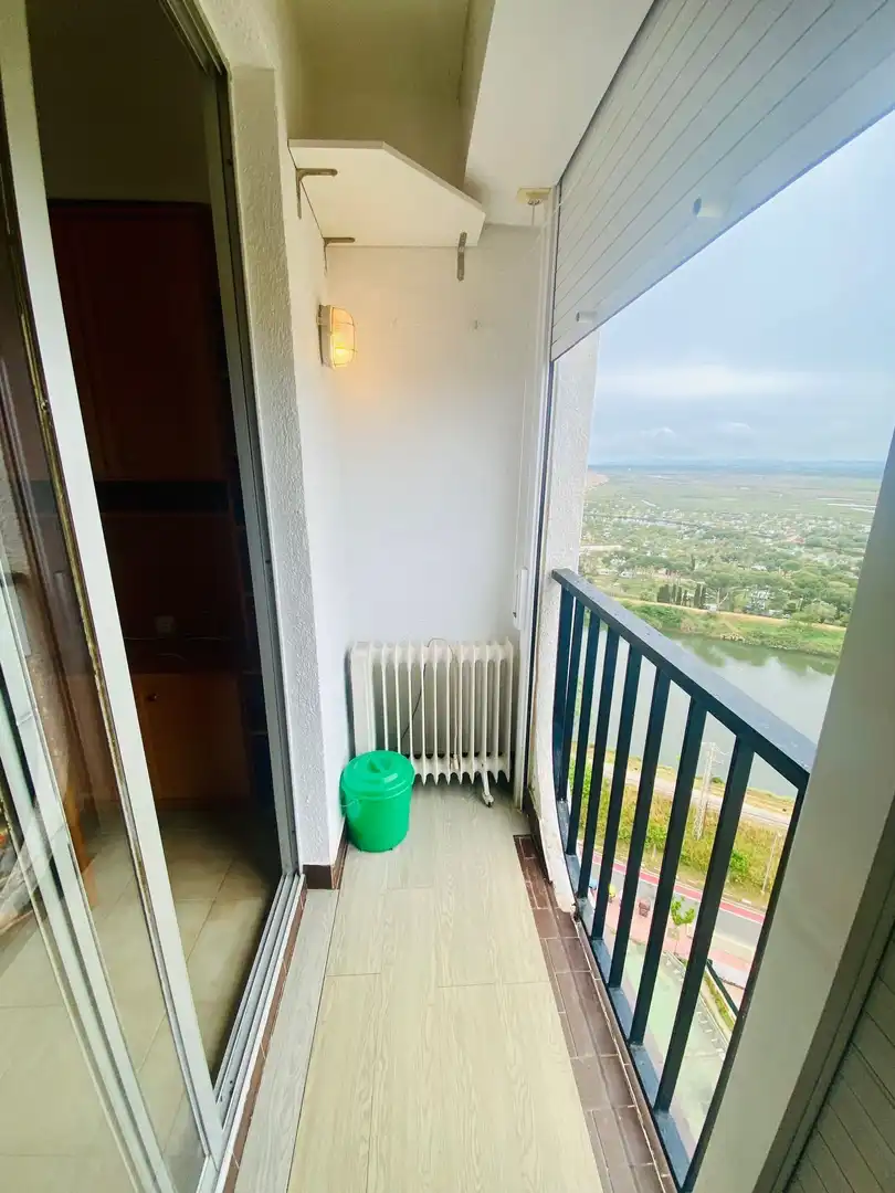 Apartament amb ascensor de lloguer a DELTA MUGA 4, imagen 3