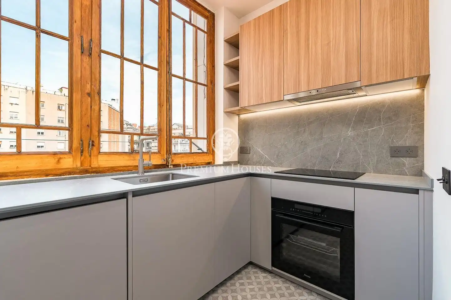 Appartamento con terrazza in vendita a Carrer CONSELL DE CENT, imagen 7