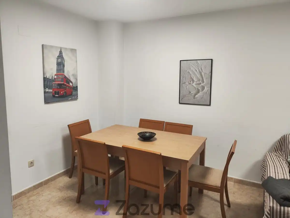 Comedor de Piso de alquiler en La Llosa con Jardín privado, Trastero y Piscina