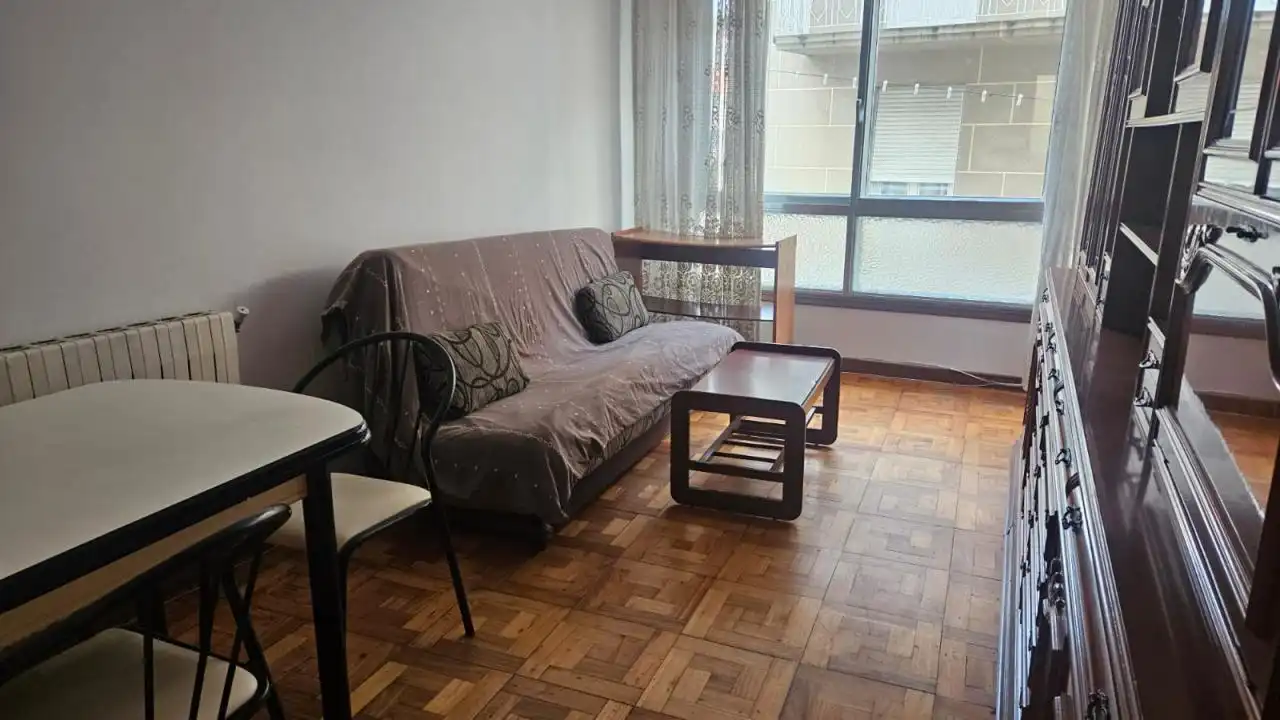 Sala de estar de Piso en venta en Redondela con Calefacción y Terraza