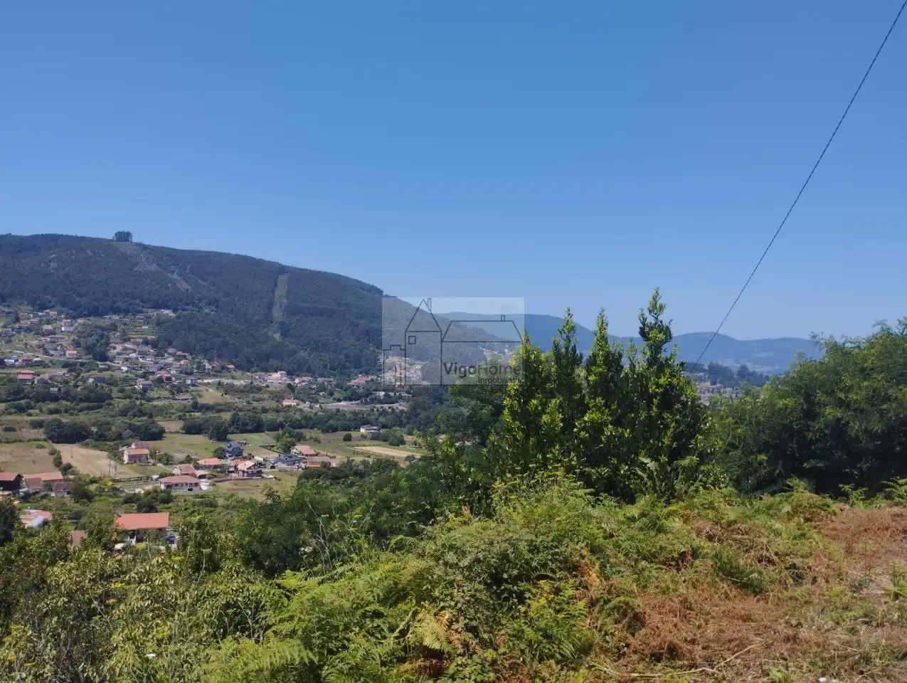 Terreny rústic en venda a LUGAR OS VALOS . SAN ROMAN DE SAXAMONDE