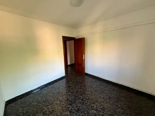 Bedroom of Flat for rent in L'Hospitalet de Llobregat  with Air Conditioner, Heating and Balcony