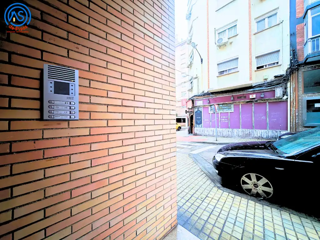 Apartamento de alquiler en Calle de Nuestra Señora de Bonaria, 13, Barrio del Ave
