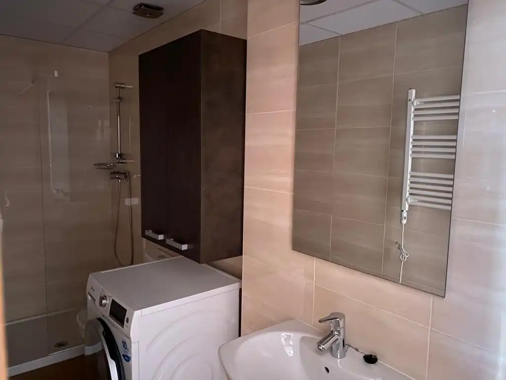 Bany de Apartament de lloguer en Zaragoza amb Aire condicionat, Calefacció i Parquet