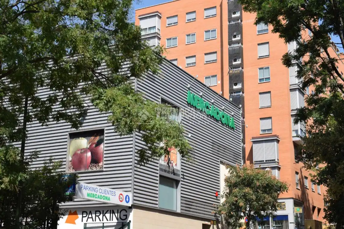 Piso en venta en Puerta del Ángel