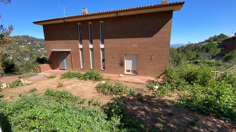 Solvia Inmobiliaria  Chalet independiente Corbera de Llobregat