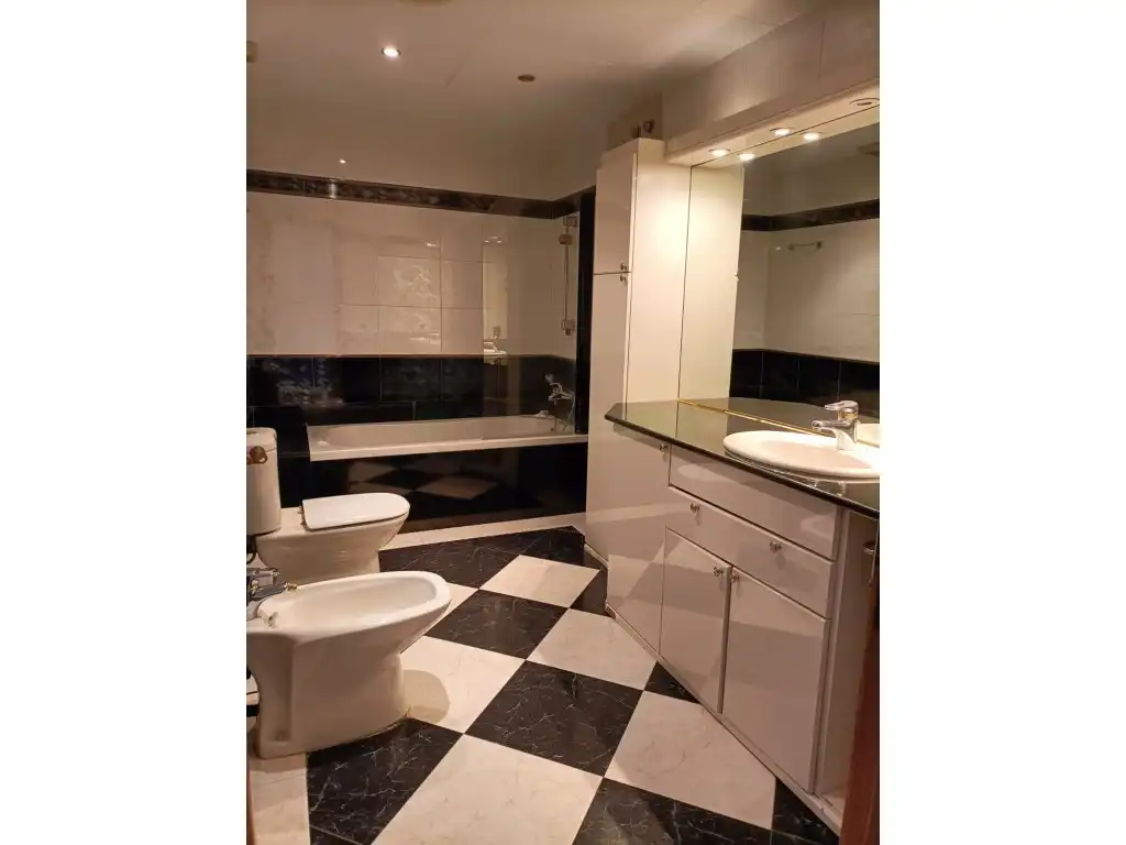 Baño de Piso en venta en Pineda de Mar
