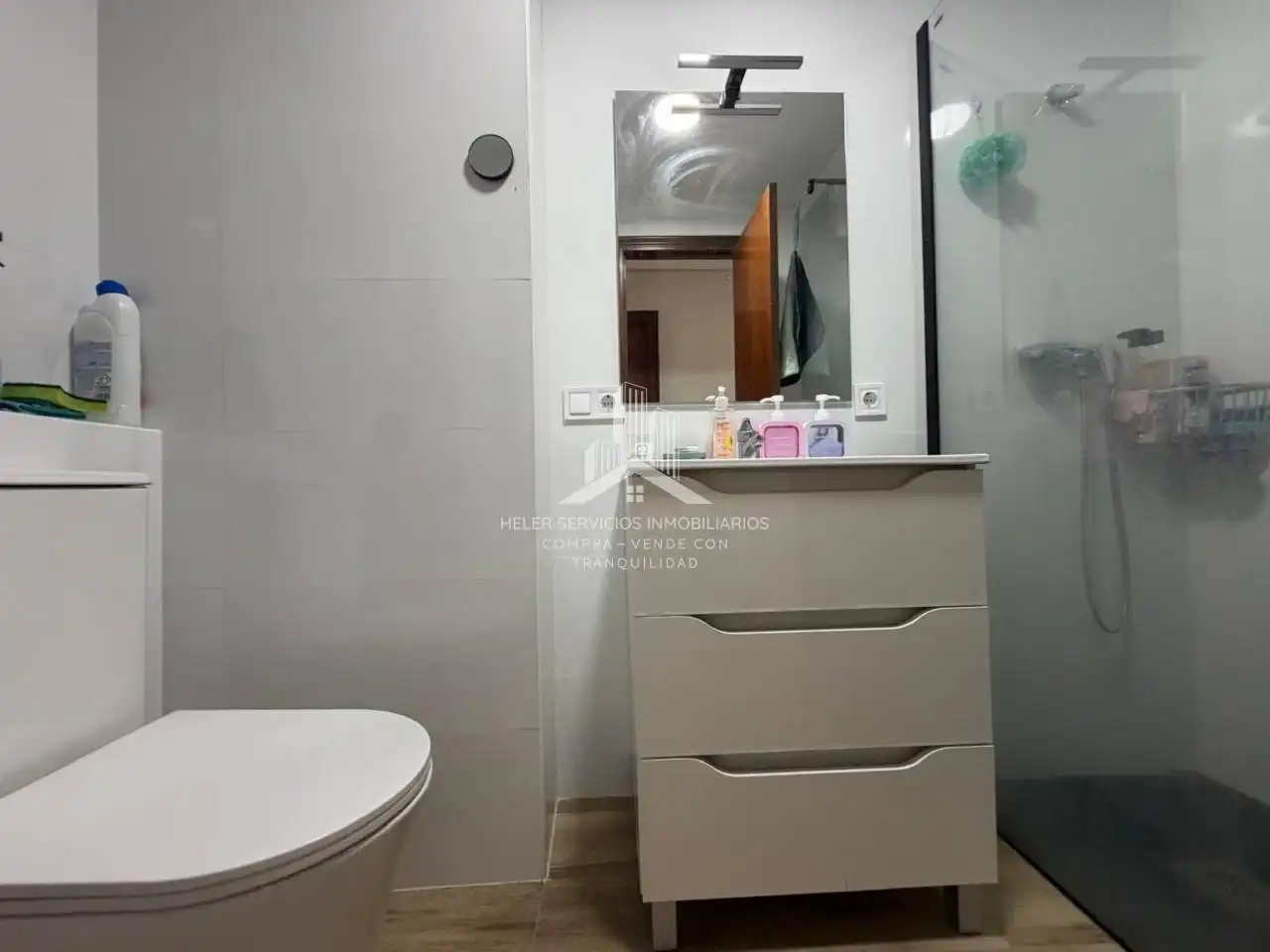 Badezimmer von Wohnung zur Miete in Castellón de la Plana / Castelló de la Plana mit Möbliert und Balkon