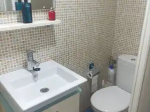 Bany de Pis en venda en Valencia amb Aire condicionat i Balcó