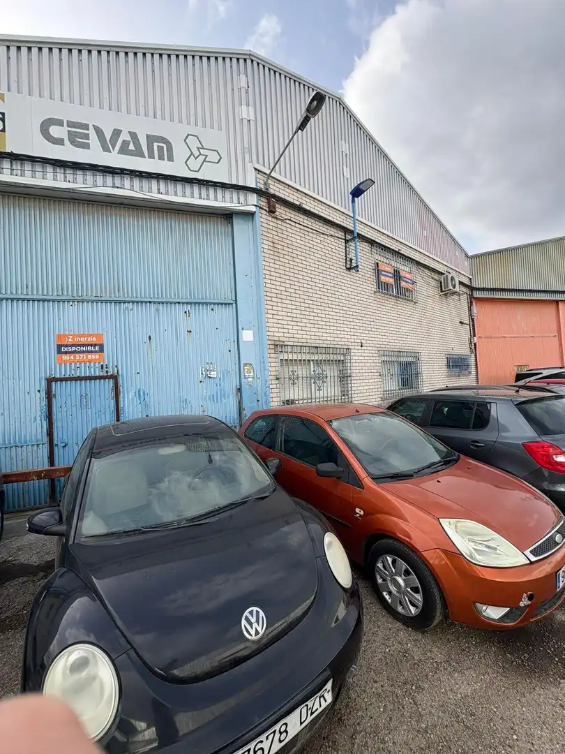 Parking de Nave industrial en venta en Sevilla