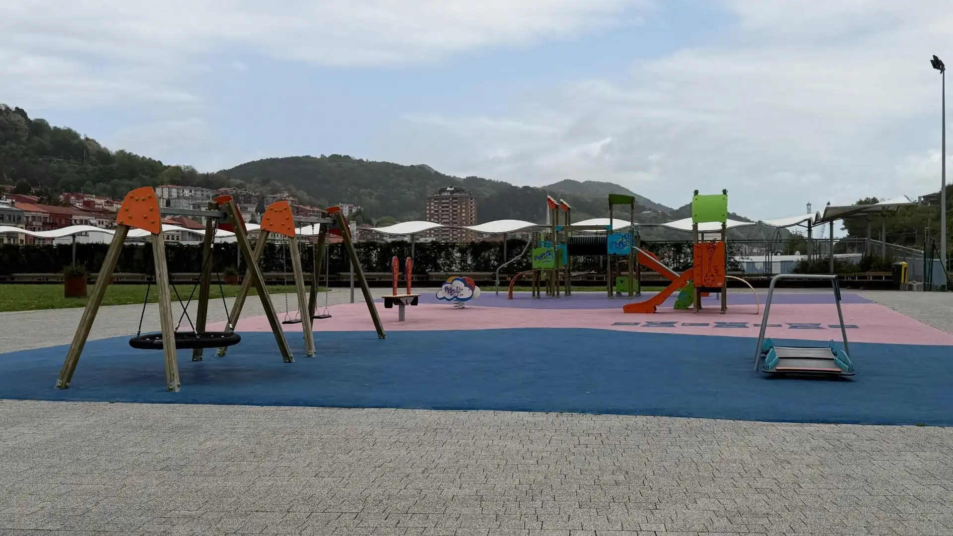 Parking de Piso en venta en Donostia - San Sebastián  con Calefacción y Balcón