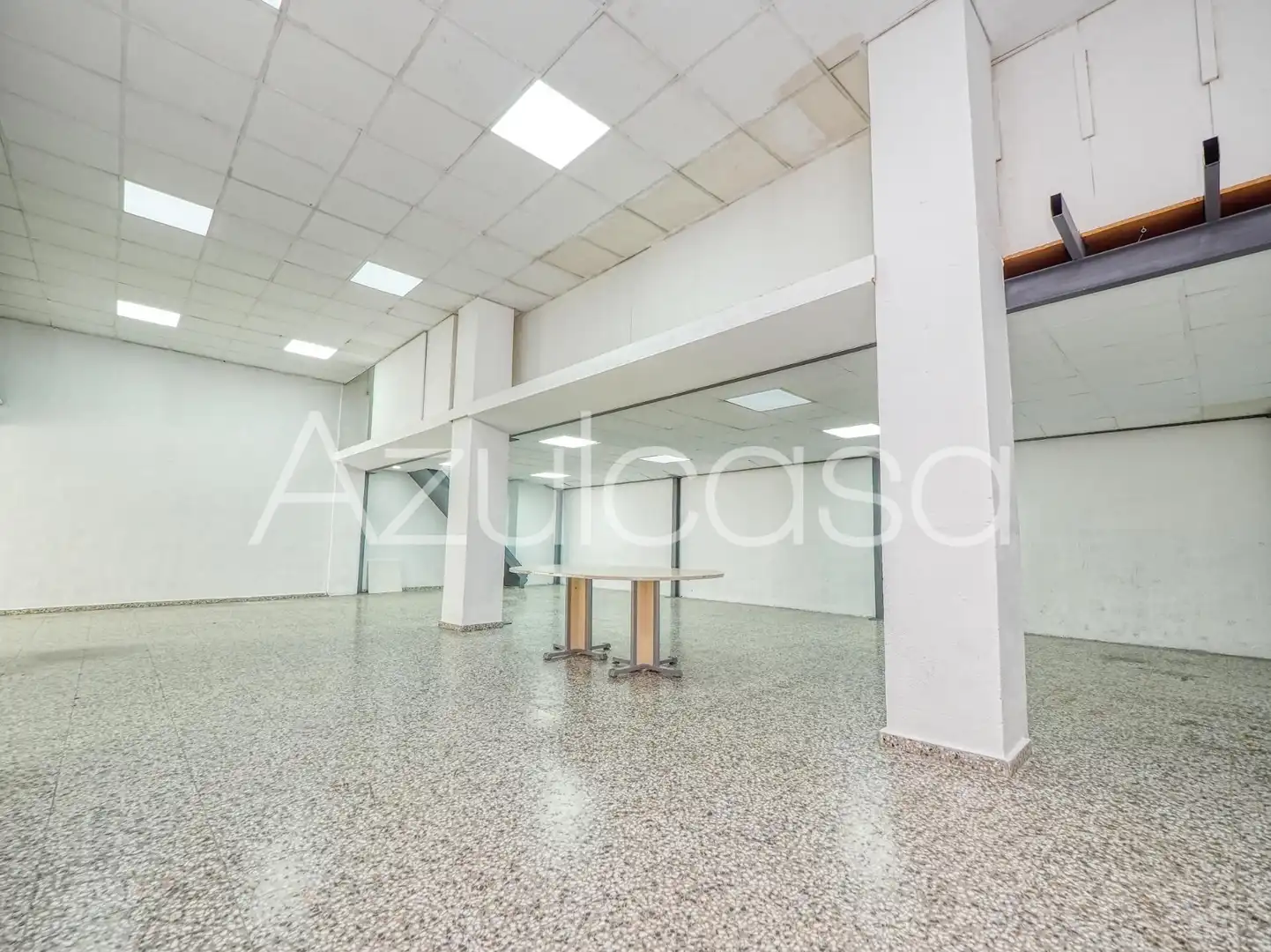 Commercial properties for sale in Alicante / Alacant  with Air Conditioner