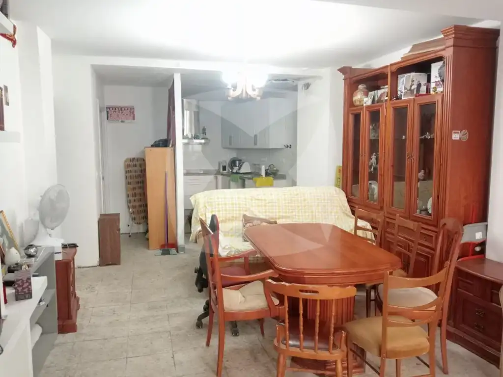 House with balcony for sale in Calle Cespedes, imagen 4