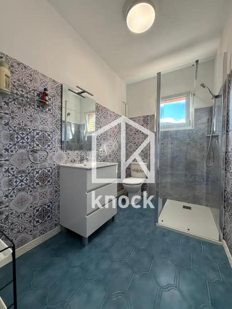 Bathroom of Flat for sale in Aller  with Storage room