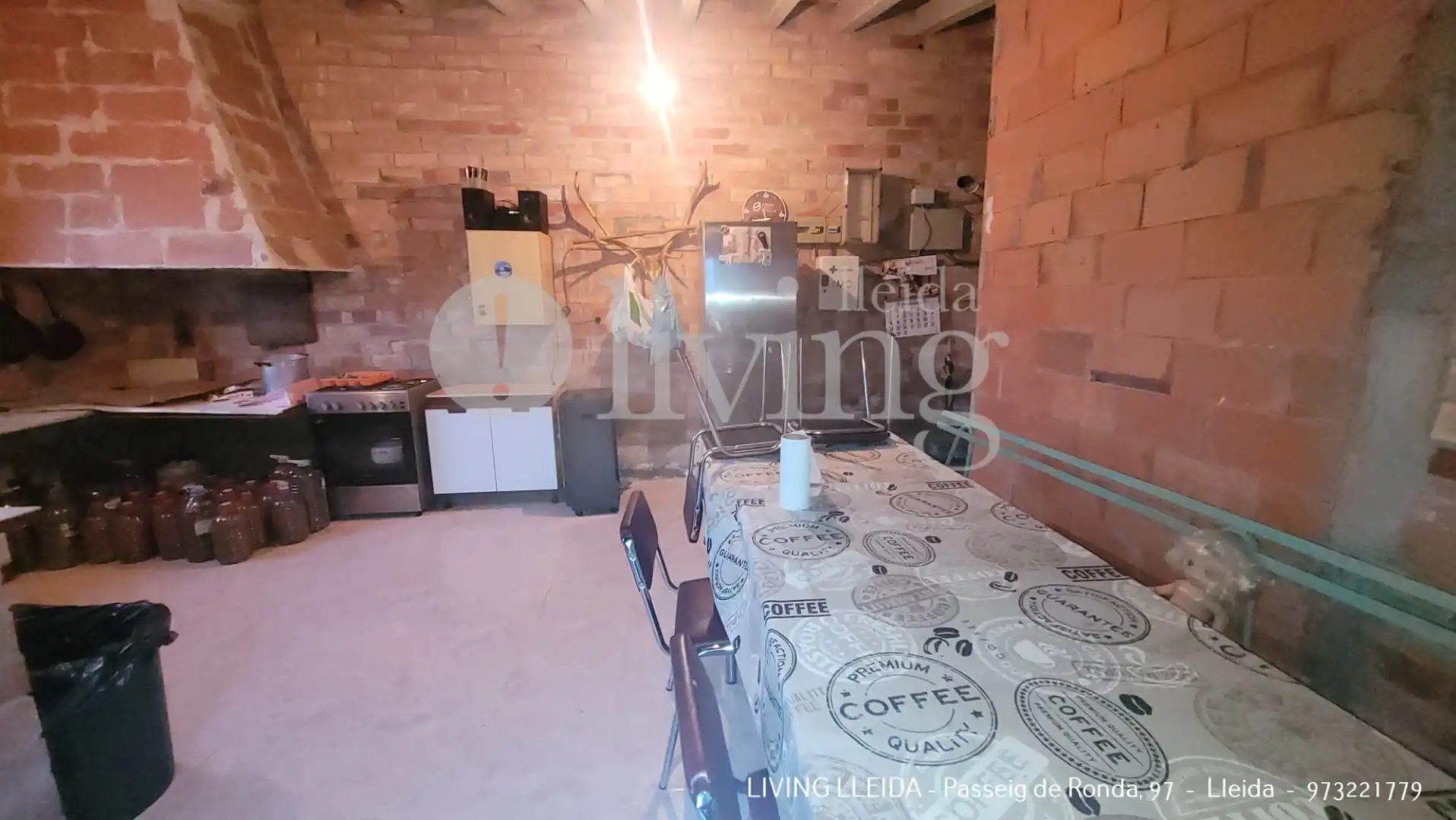 Cocina de Nave industrial en venta en Montoliu de Lleida