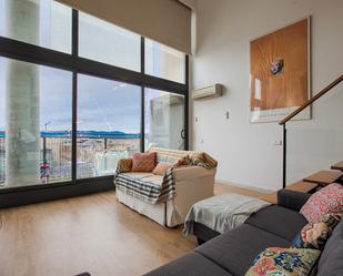 Living room of Duplex to rent in San Sebastián de los Reyes  with Air Conditioner, Heating and Parquet flooring