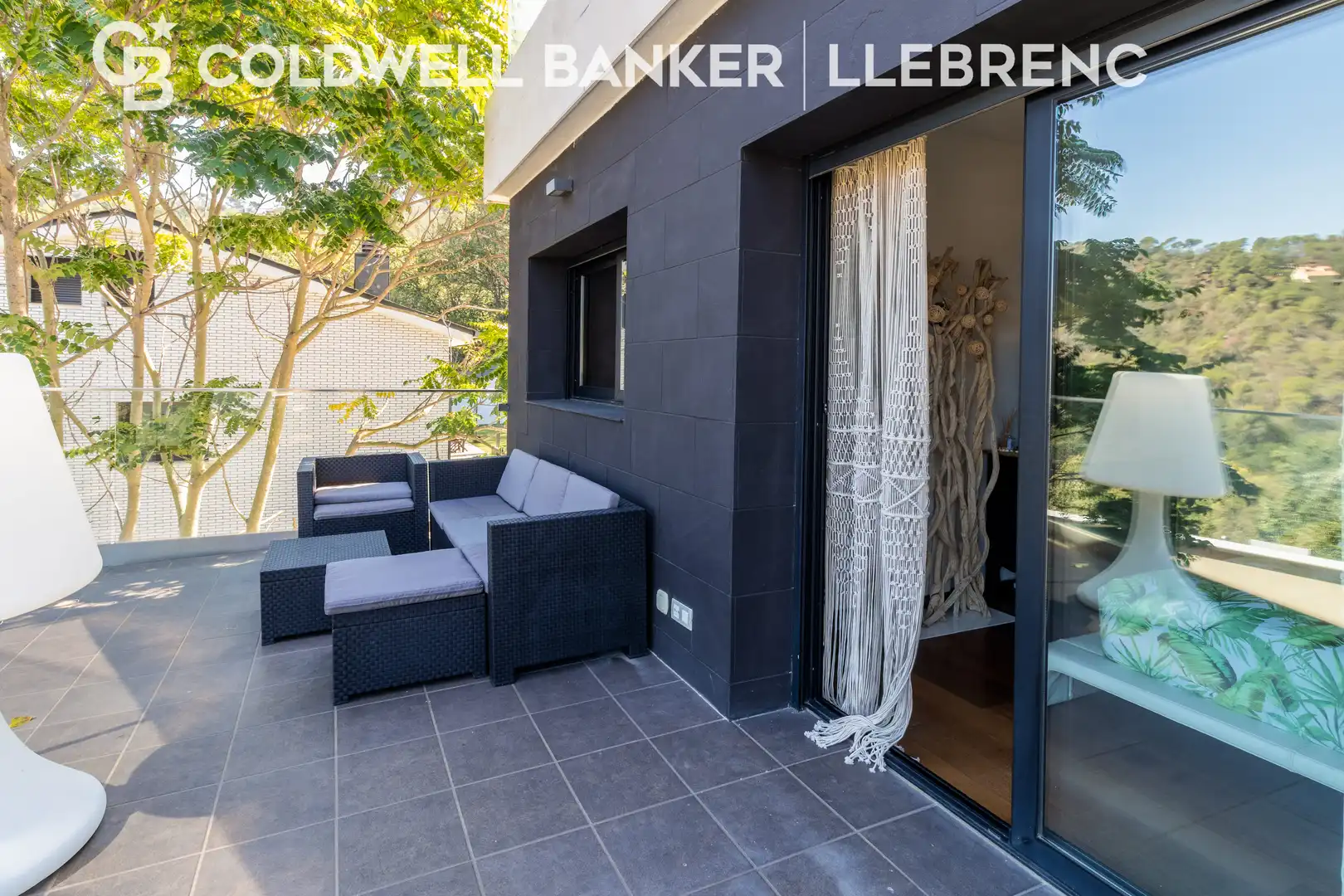 Terrassa de Casa o xalet en venda en Barcelona amb Aire condicionat, Calefacció i Jardí privat