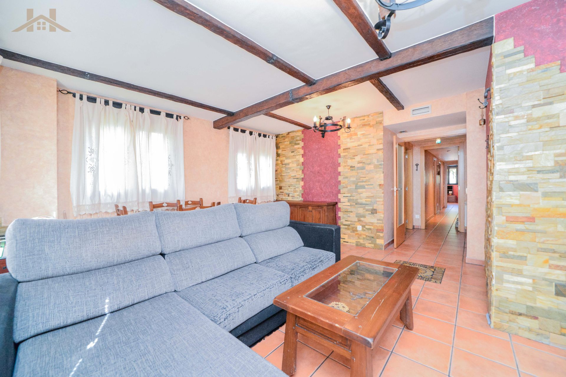 Living room of Flat for sale in Móstoles  with Air Conditioner, Heating and Storage room