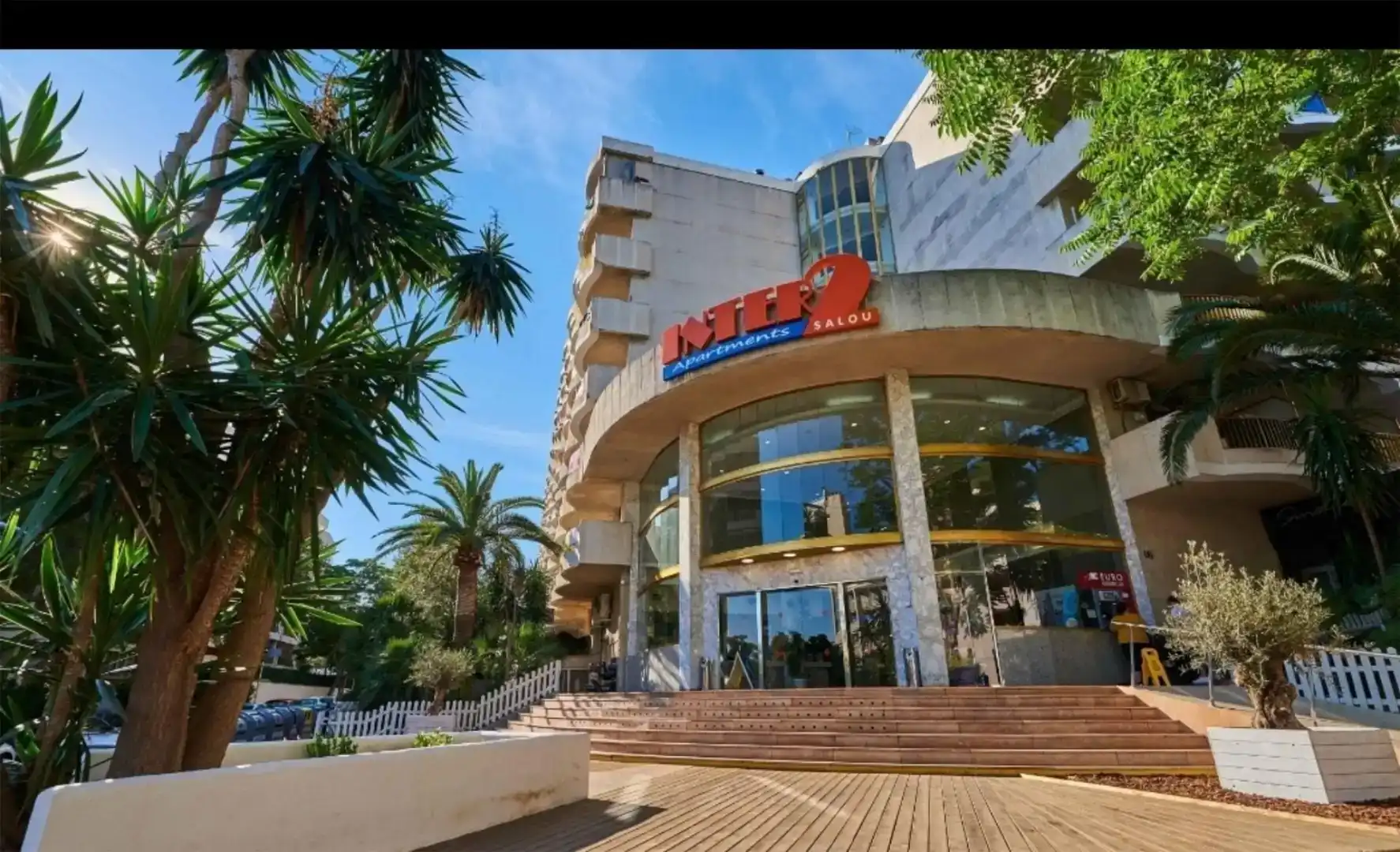 Außenansicht von Wohnungen zur Miete in Salou mit Klimaanlage, Schwimmbad und Balkon