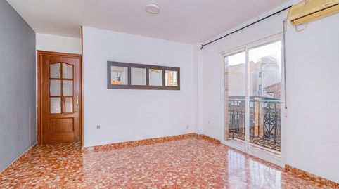Foto 2 de Piso en venta en Calle Calle Doctor Tamayo Rubio, Maracena, Granada