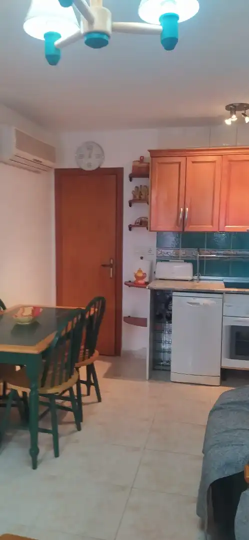 Cuina de Apartament en venda en Torrevieja amb Aire condicionat i Terrassa