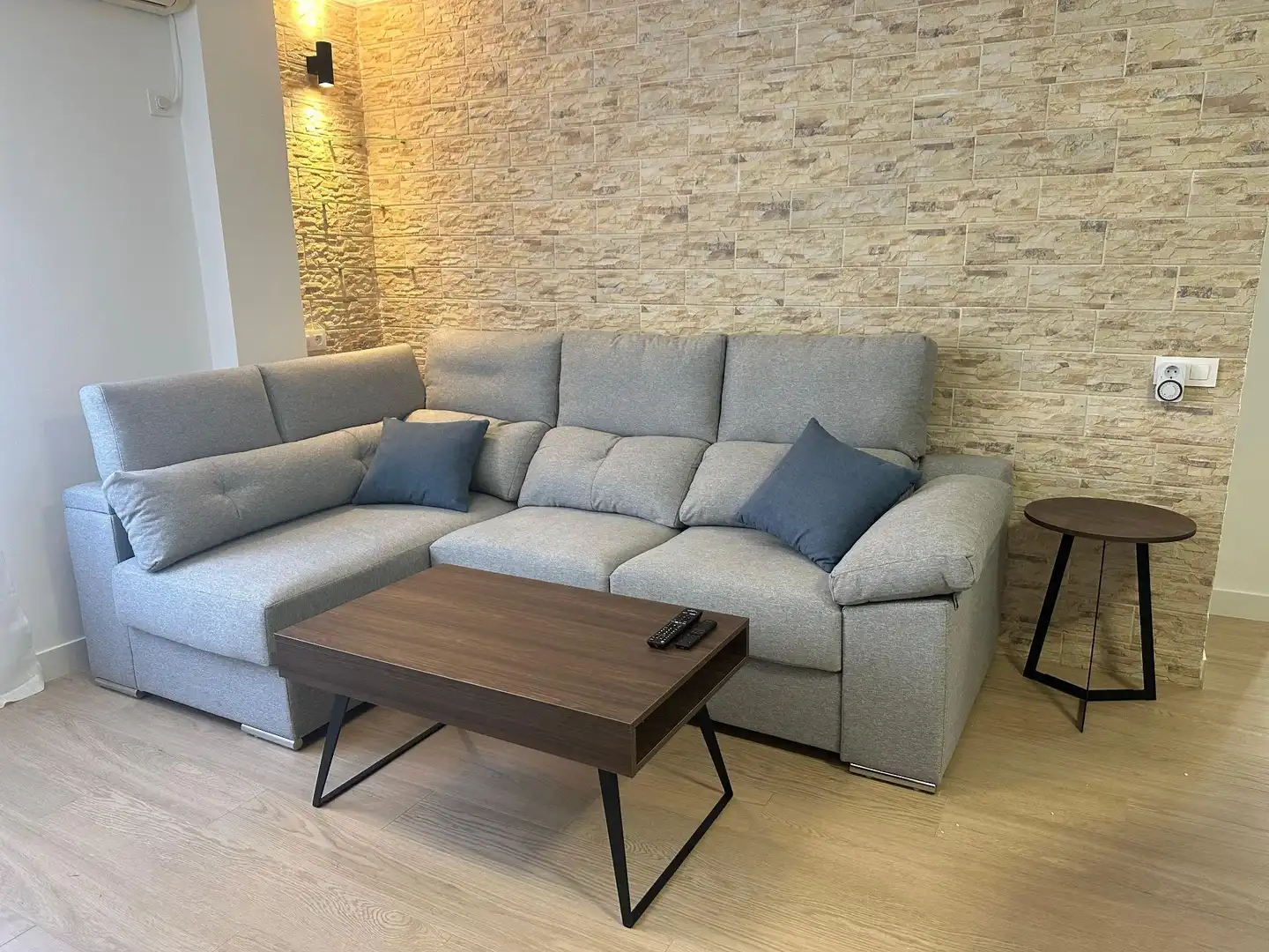 Living room of Flat for rent in Huelva  with Air Conditioner and Furnished