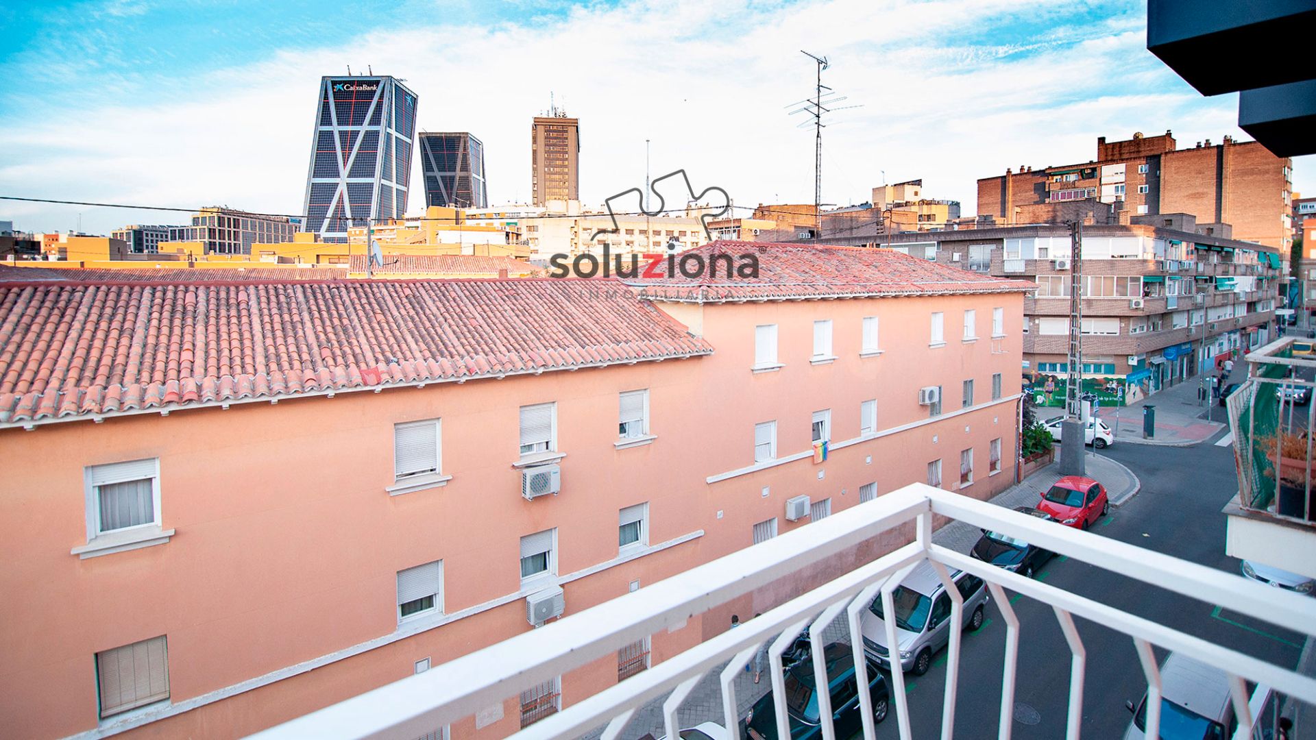 Vista exterior de Pis en venda en  Madrid Capital amb Aire condicionat, Calefacció i Balcó