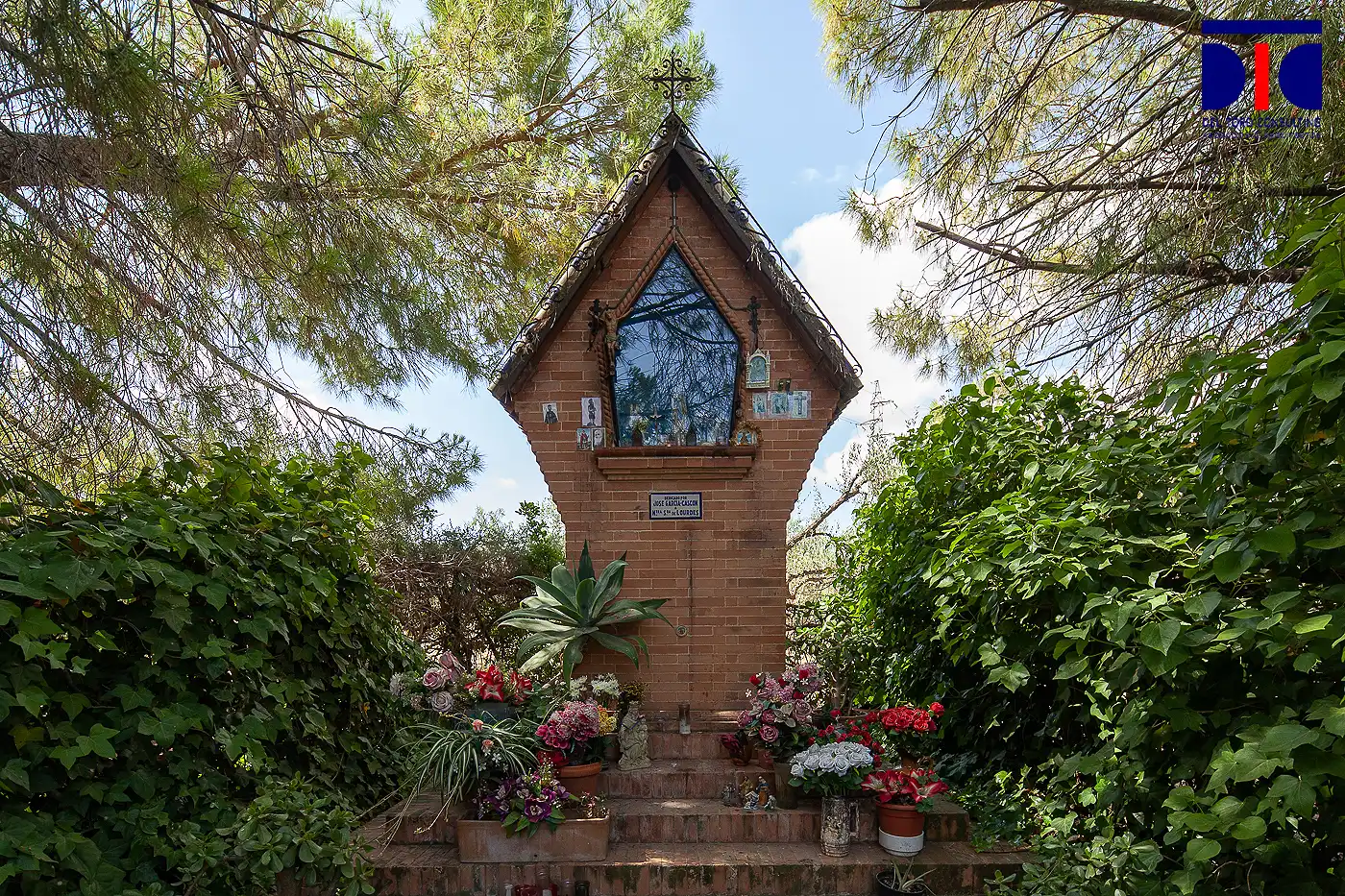 Vista exterior de Finca rústica en venta en Carmona con Jardín privado, Terraza y Piscina