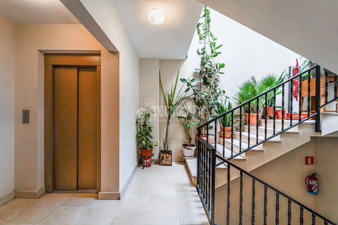 Piso en venta en Madrid con Parquet y Balcón