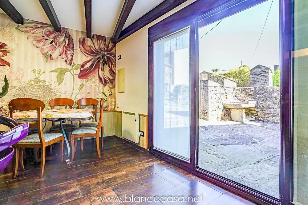 Comedor de Casa o chalet en venta en Vimianzo con Calefacción, Trastero y Amueblado