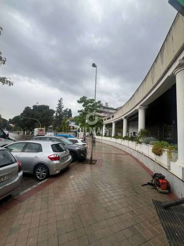 Local comercial en Alquiler en Canillas