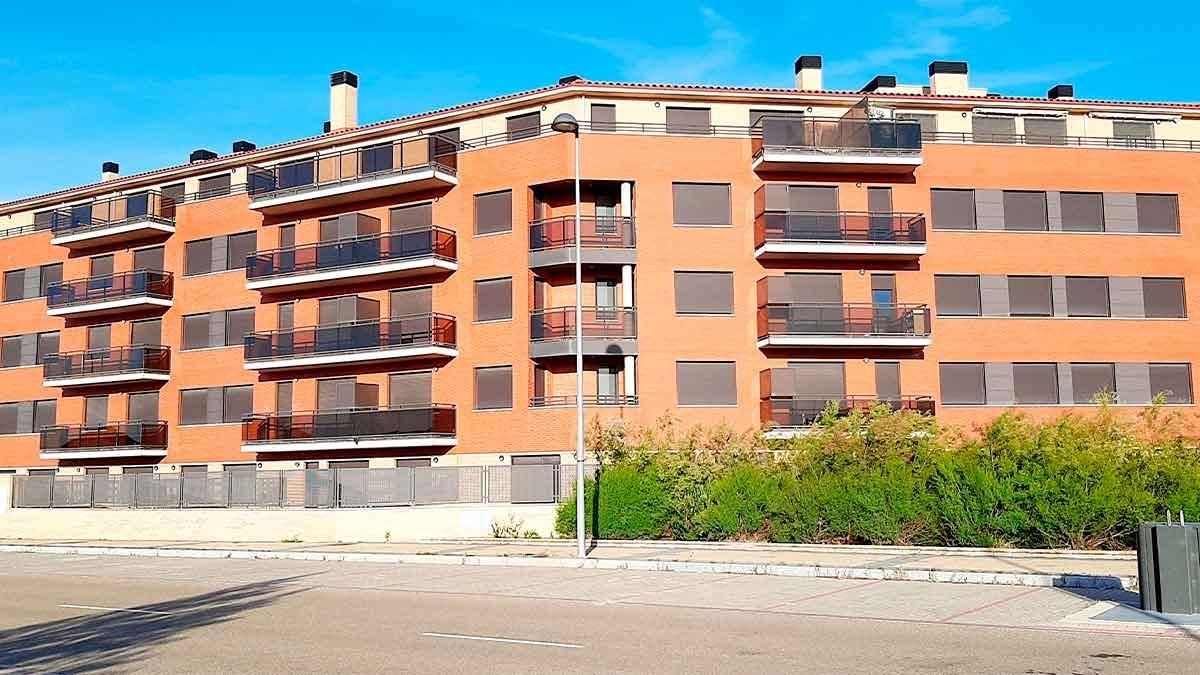 Vista exterior de Pis en venda en Arroyo de la Encomienda amb Calefacció, Parquet i Terrassa