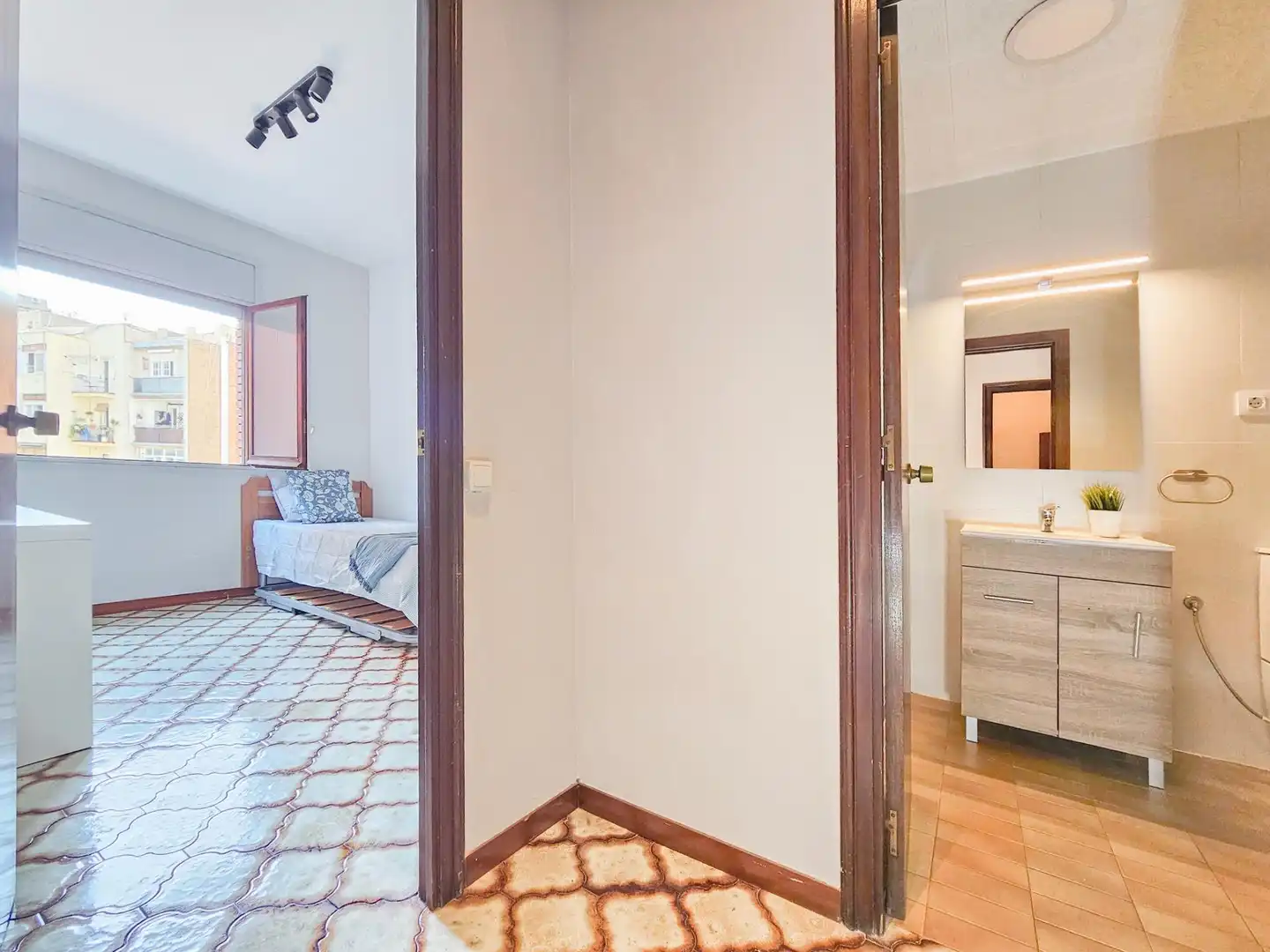 Flat with balcony for sale in Carrer CORUNYA, imagen 32