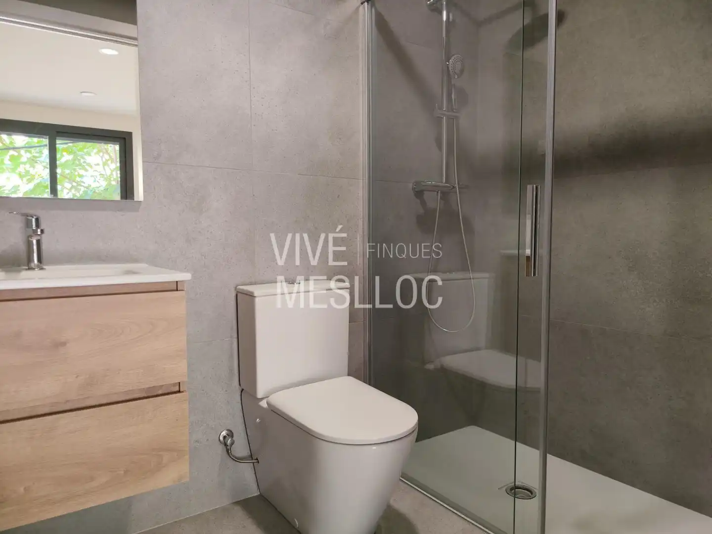 Baño de Apartamento en venta en El Masnou con Aire acondicionado, Calefacción y Terraza