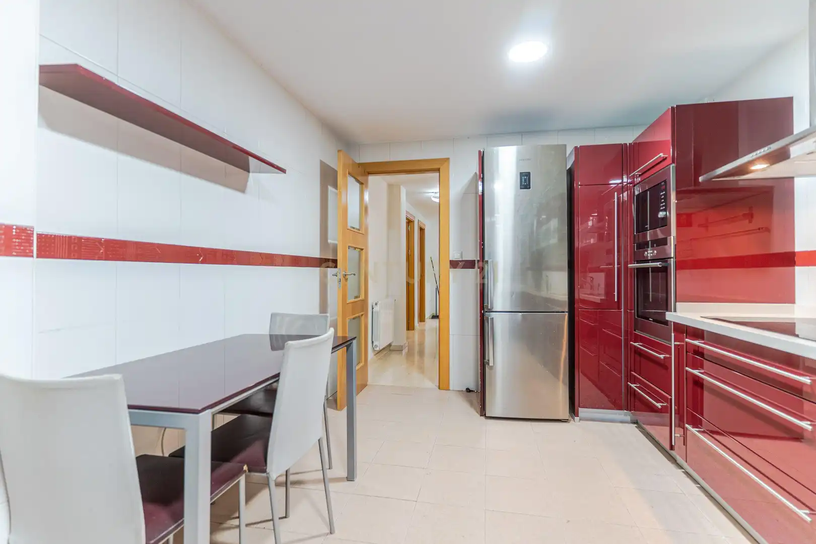 Cuina de Casa adosada en venda en La Zubia amb Aire condicionat, Jardí privat i Traster