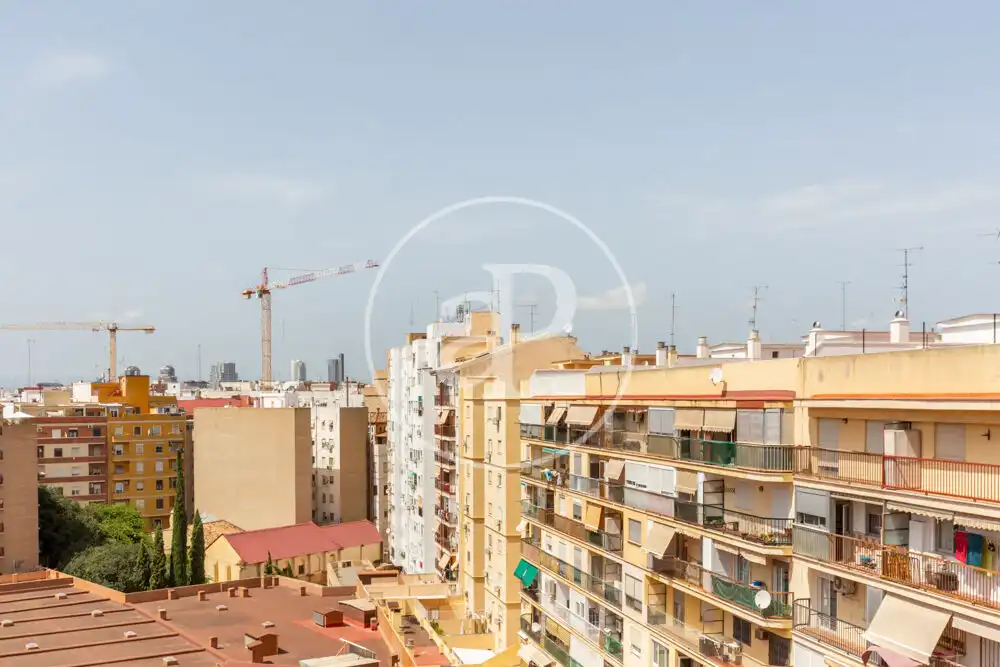 Vista exterior de Àtic en venda en Valencia amb Aire condicionat, Terrassa i Traster