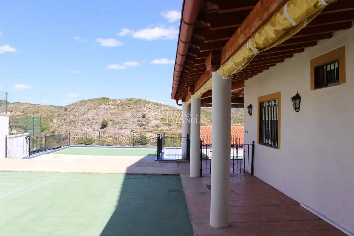 Terraza de Casa o chalet en venta en Soneja con Aire acondicionado, Trastero y Piscina