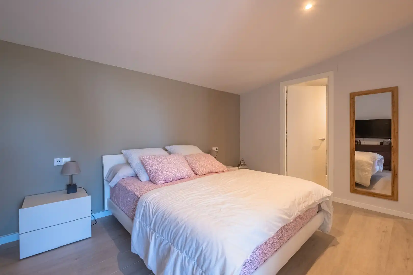 Schlafzimmer von Maisonette zum Verkauf in Palamós mit Klimaanlage, Heizung und Terrasse