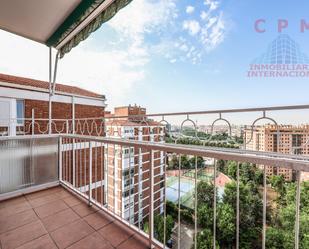 Bedroom of Flat to rent in  Madrid Capital  with Air Conditioner, Heating and Parquet flooring