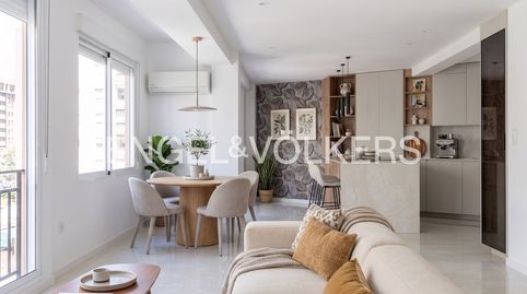 Photo 2 of Flat for sale in Carrer de Rubén Vela, En Corts - Doctor Waksman, Valencia Capital