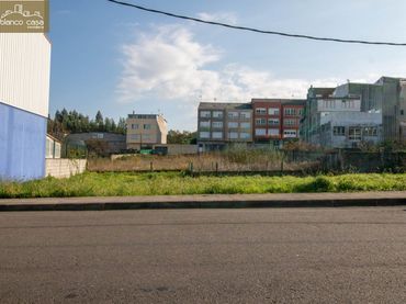 Terreni e lotti in vendita a Carballo